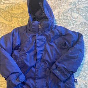 Girls Burton jacket. Size 4T. Gently used condition. Beautiful dark blue/purple